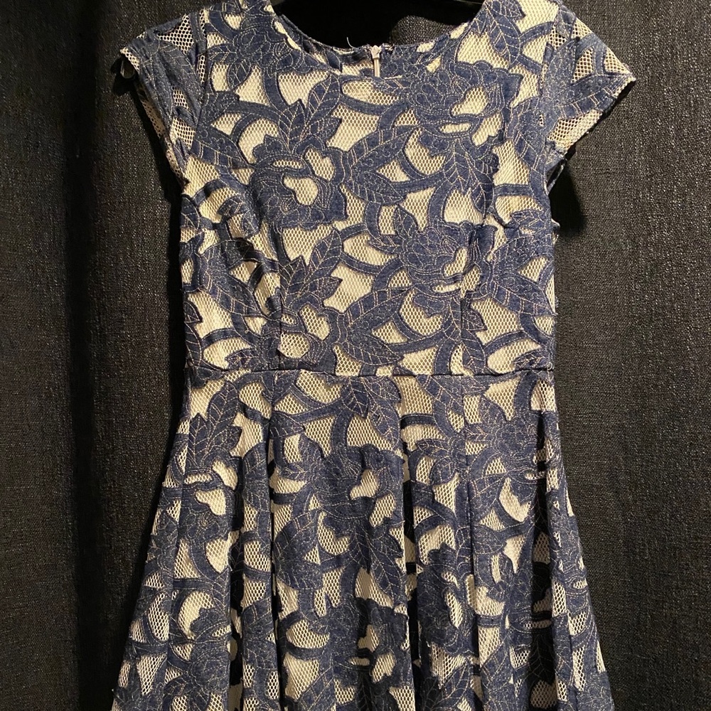 Dress - Picture 2 of 3